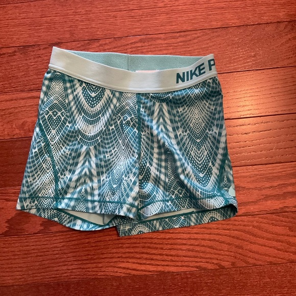 Nike Pro Teal Athletic Shorts size small - Picture 1 of 3